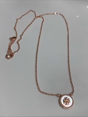 Rose Gold Disc Necklace with Mother-of-Pearl Accent